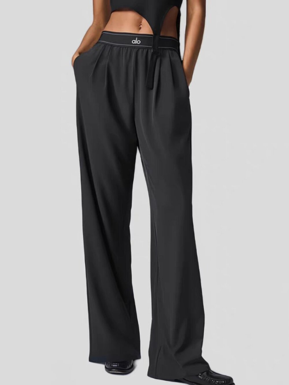 Alo Yoga Black Trouser Minimal Everyday Essential Pants (Regular 30-inch)💕💎 - Picture 8 of 8